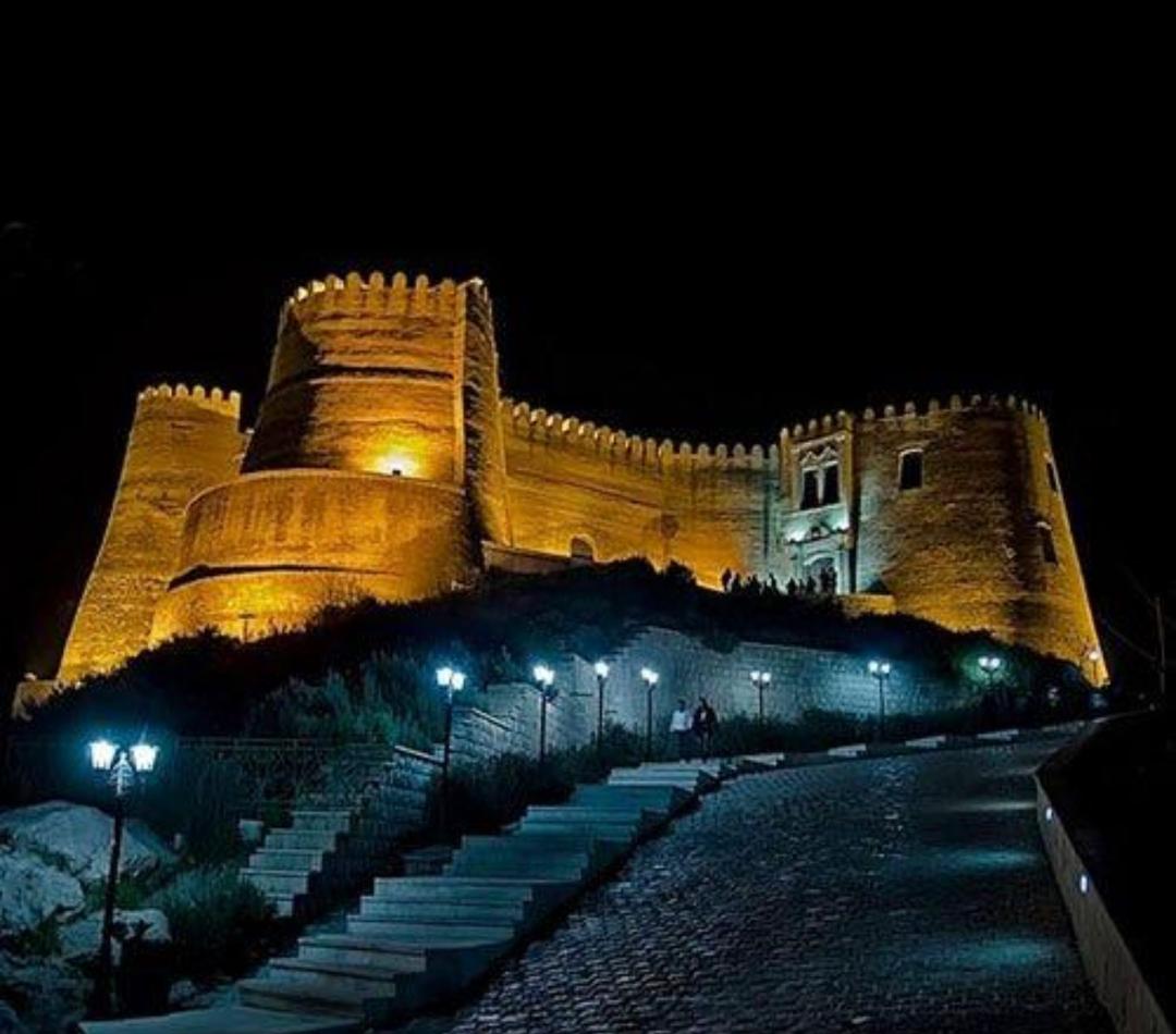 قلعه فلک الافلاک خرم آباد